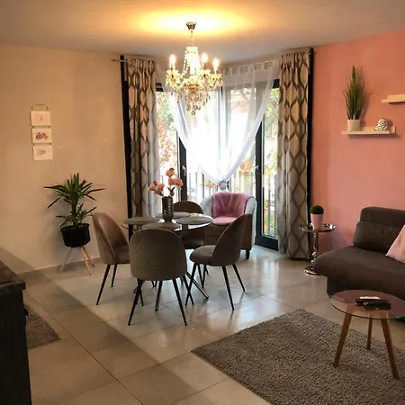 Apartment Gyoengye Lux Szeged