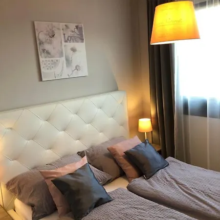 Gyoengye Lux Apartment *