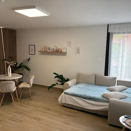 Gyoengye Lux 公寓 塞格德