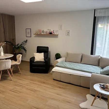 Gyöngye Lux Apartman