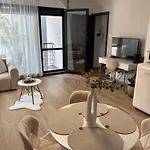 Gyoengye Lux